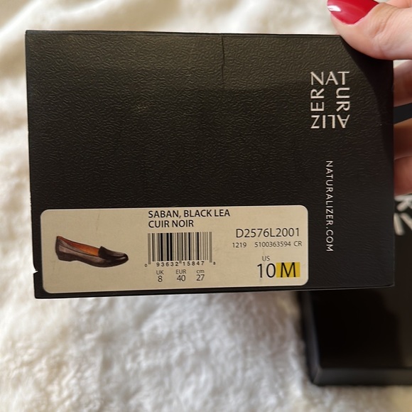 Naturalizer Saban Flats NWT - Picture 2 of 4